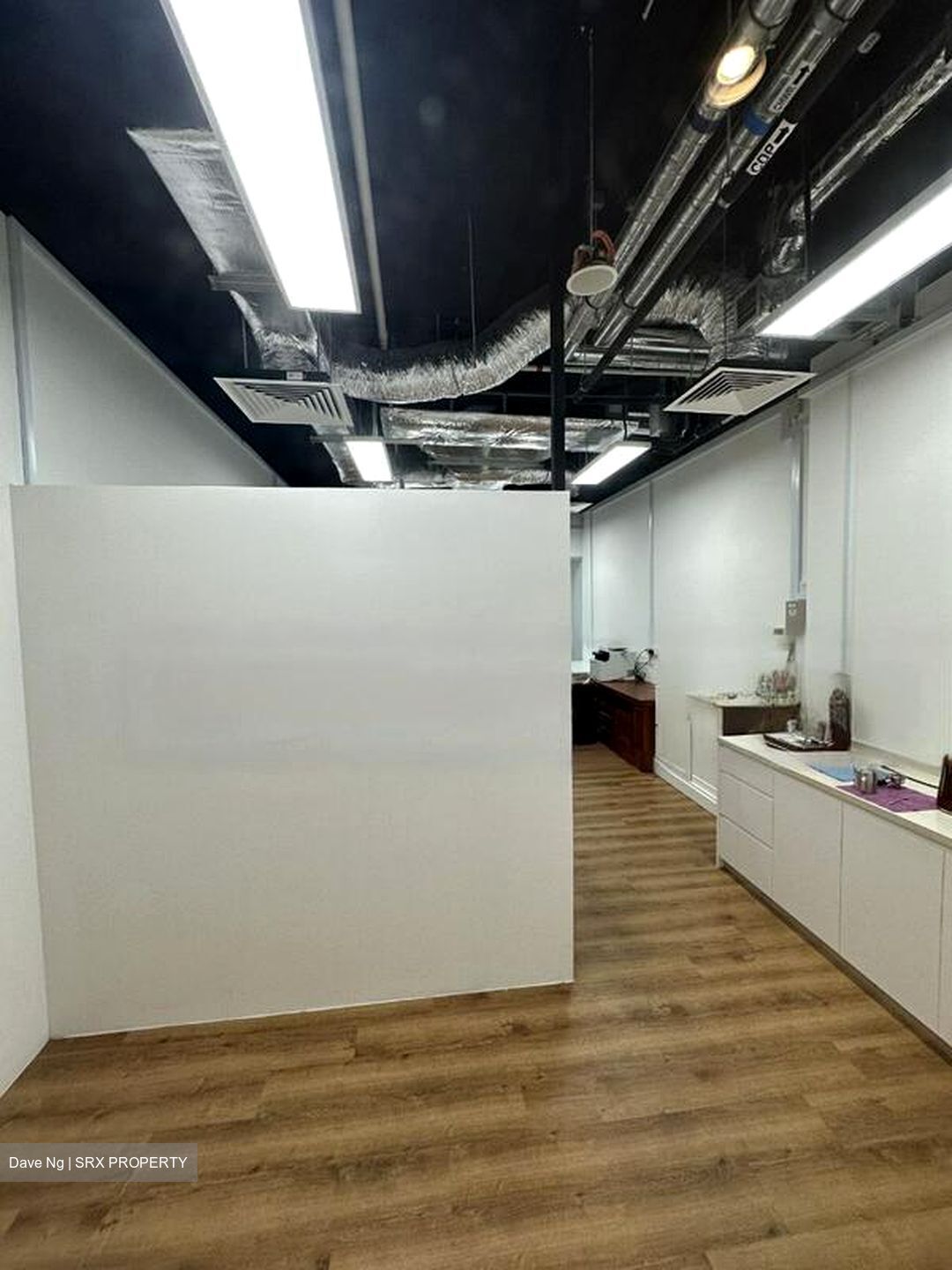 Woods Square (D25), Office #474958111